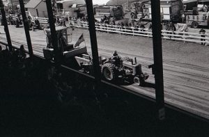 Tractor Pulling